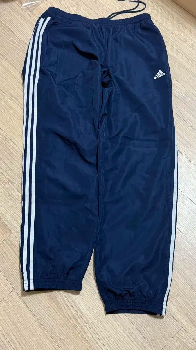 adidas アディダス ネイビー スウェットパンツ