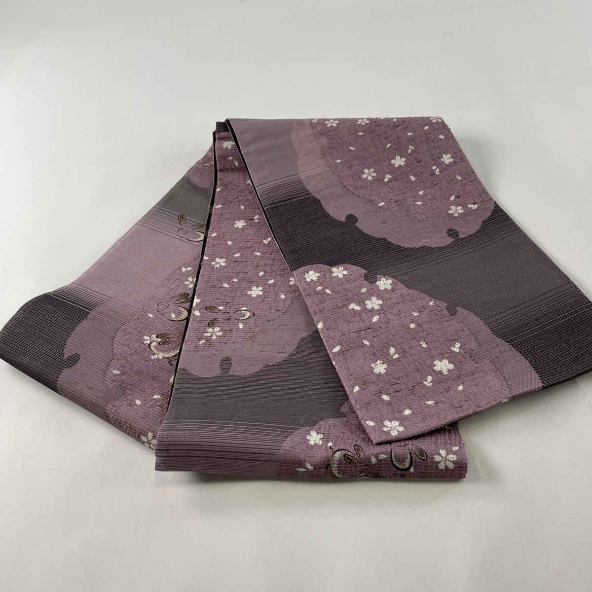 袋帯 美品 名品 うさぎ 桜 銀糸 金彩 灰紫 お太鼓柄 正絹 【中古
