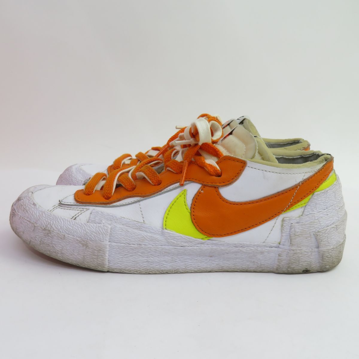 NIKE ナイキ BLAZER LOW / SACAI ブレーザー ロー サカイ DD1877-100