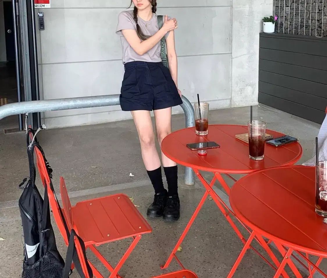 Sheiscute トム