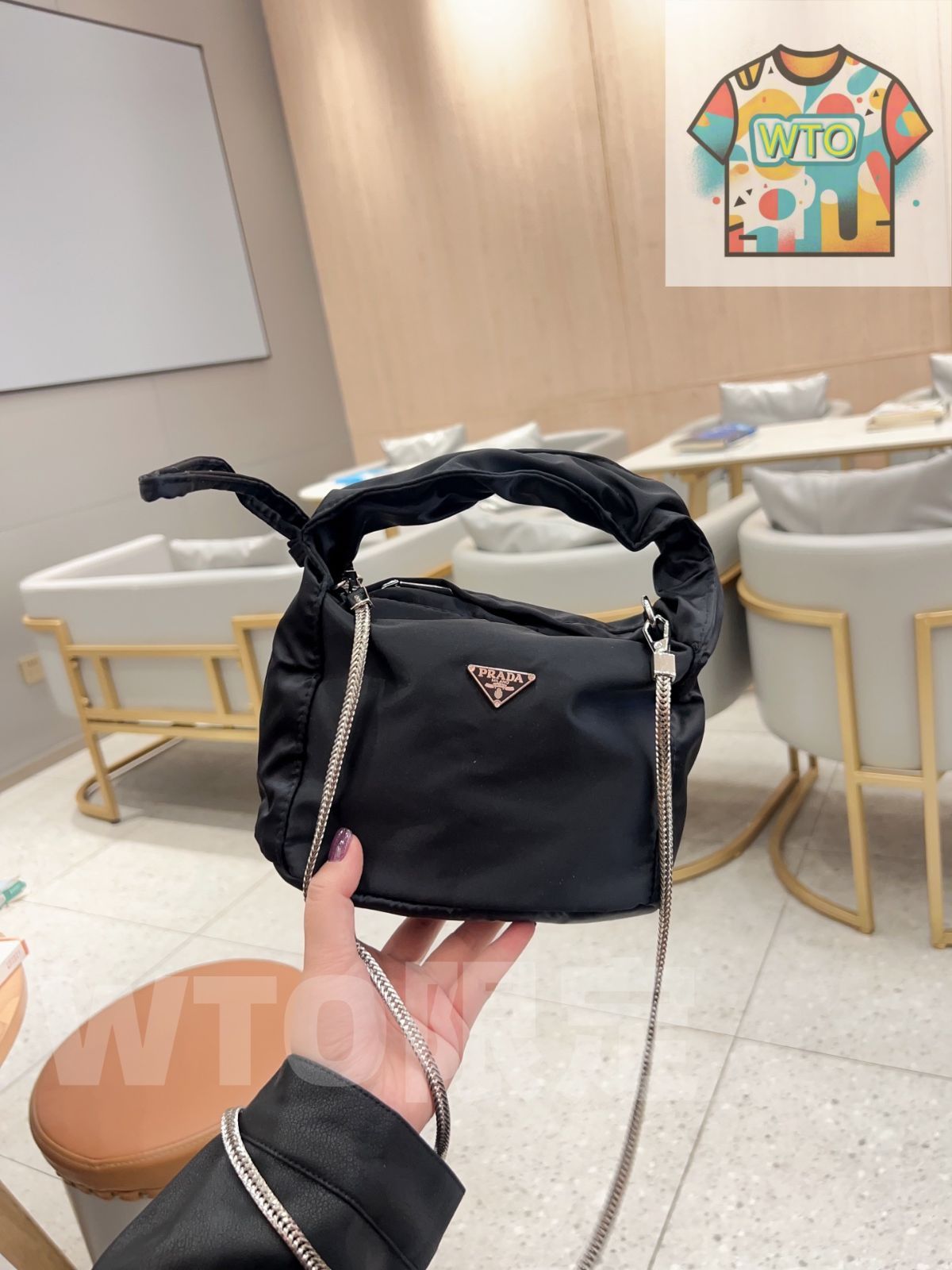 PRADA ダークグリーン ショルダーバッグ PRADA ダークグリーン ショルダーバッグ