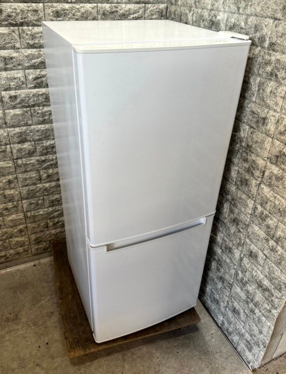 大阪送料無料★3か月保障付き★冷蔵庫★2020年★NTR-106★R-52 美品】大阪送料無料☆3か月保障付☆冷蔵庫☆2020年☆NTR-106☆R-52