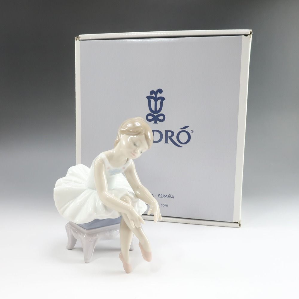Lladro リヤドロ リトルバレリーナ 出番前 8125 ポーセリン _ 置物 オブジェ