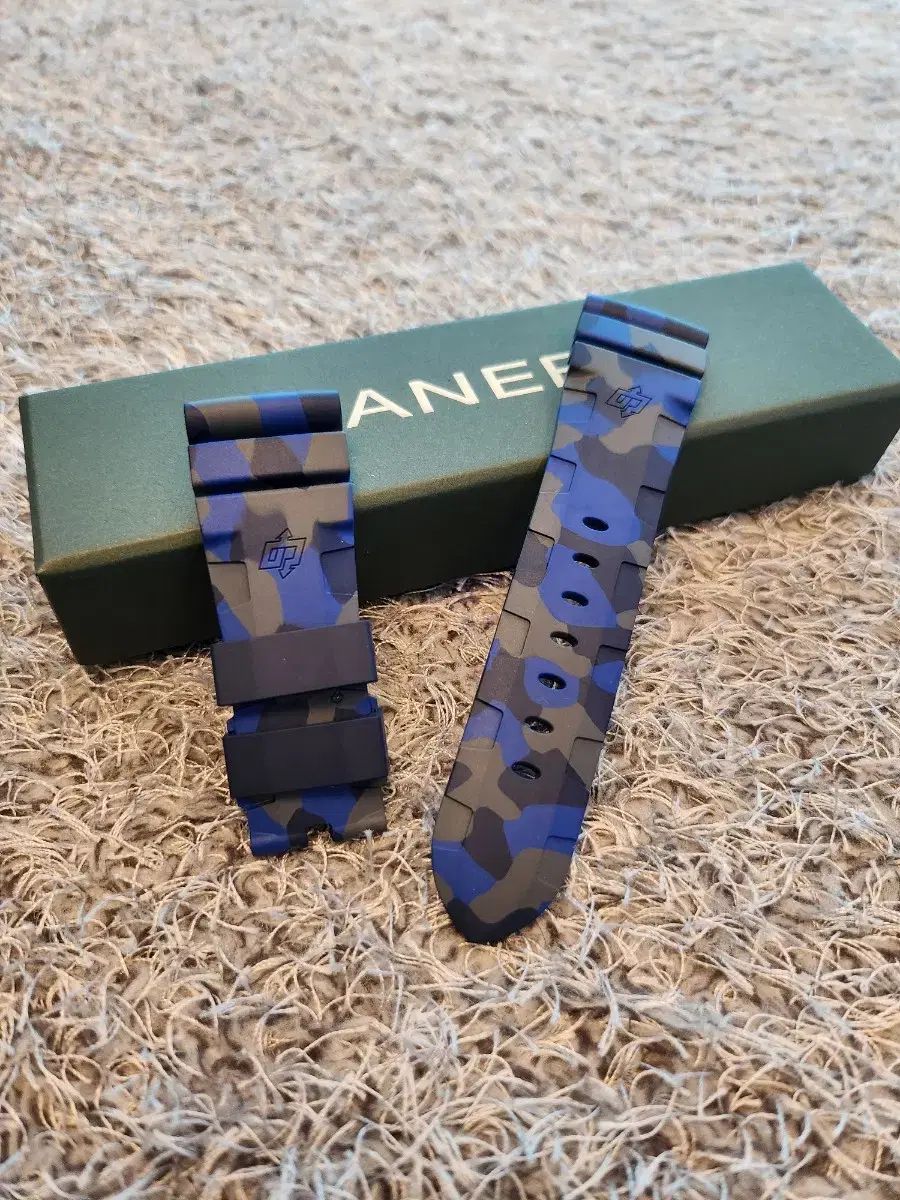 PANERAI パネライ 迷彩 ブルー ラバーストラップ