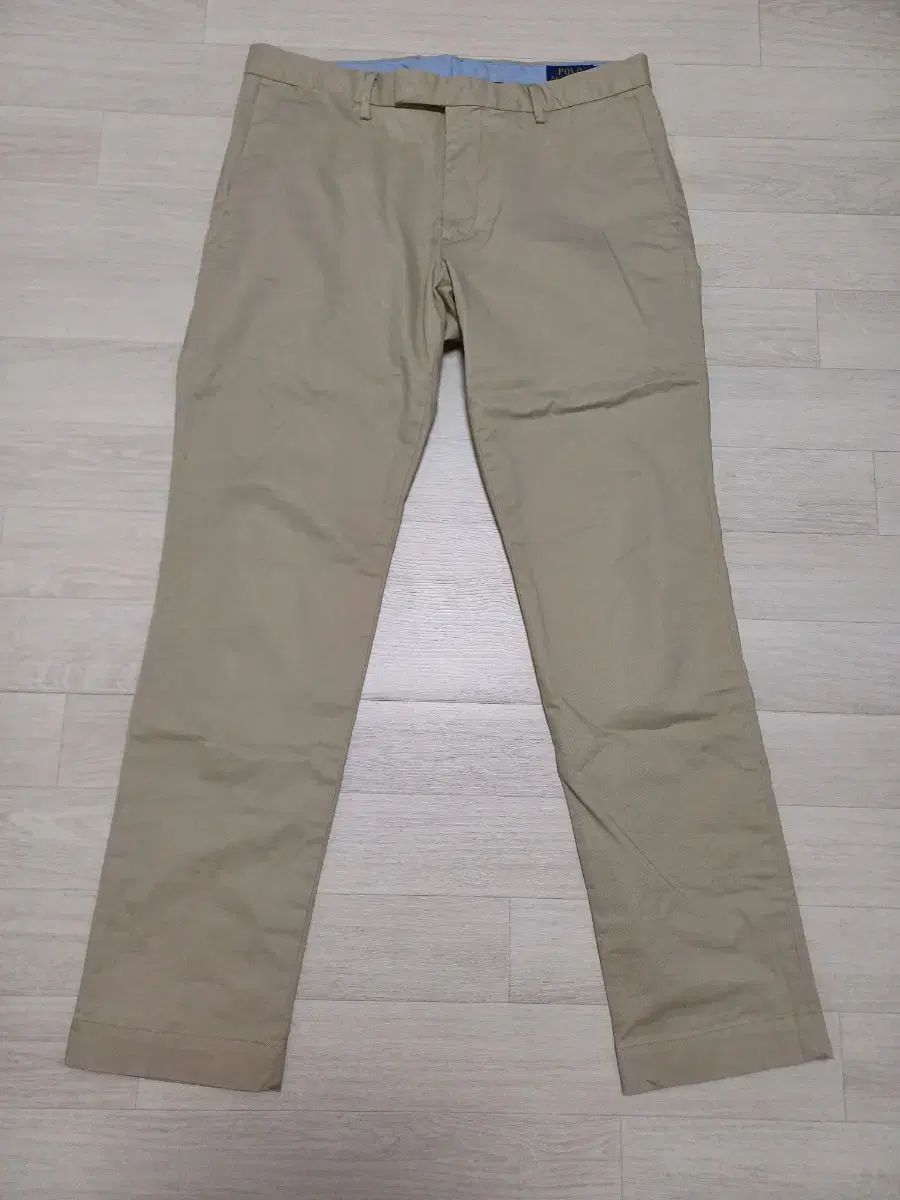 ポロ Ralph