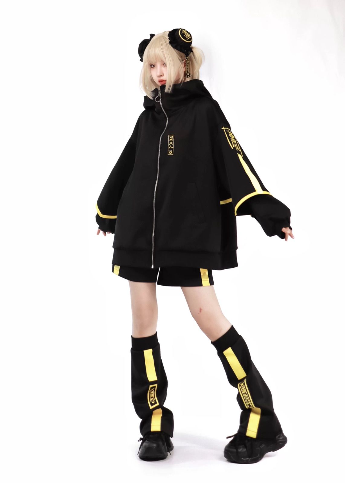 サブカル 服 渦雷系 オーバーサイズ 大きめ ゆったり 原宿 渋谷