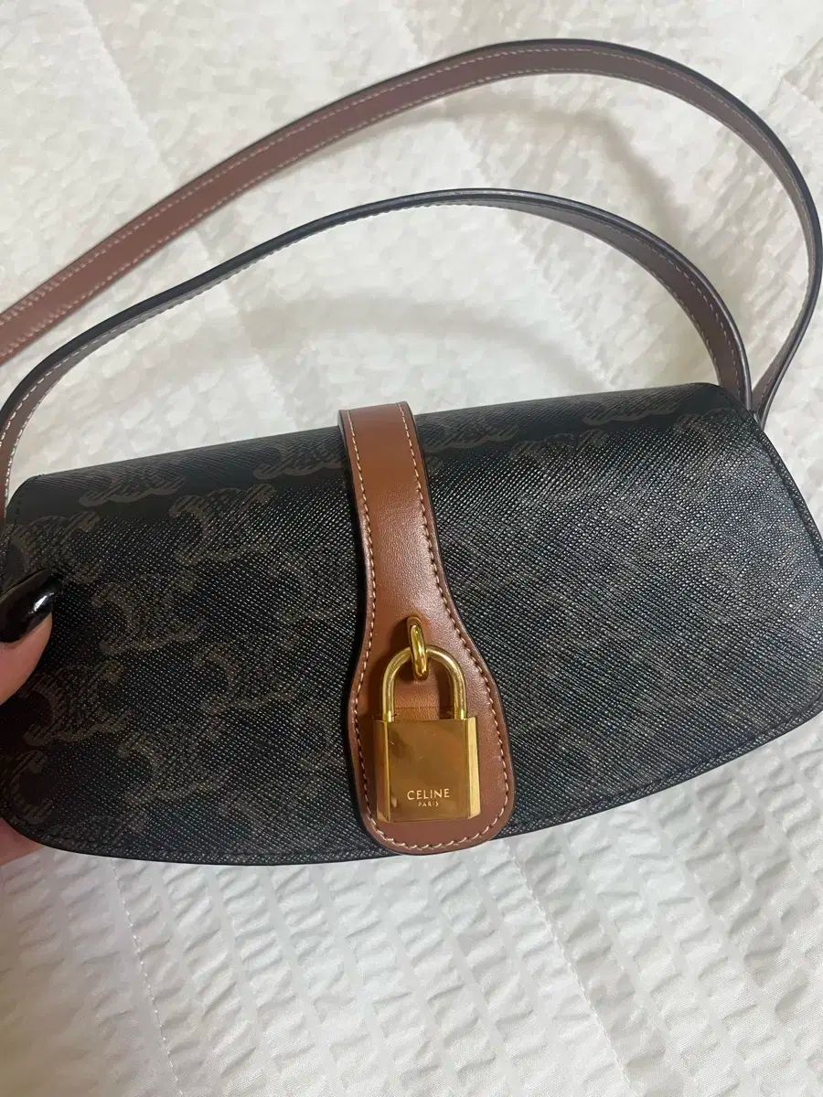 希少】 Givenchy Antigona Robot Clutch Bag Givenchy Antigona Toy 