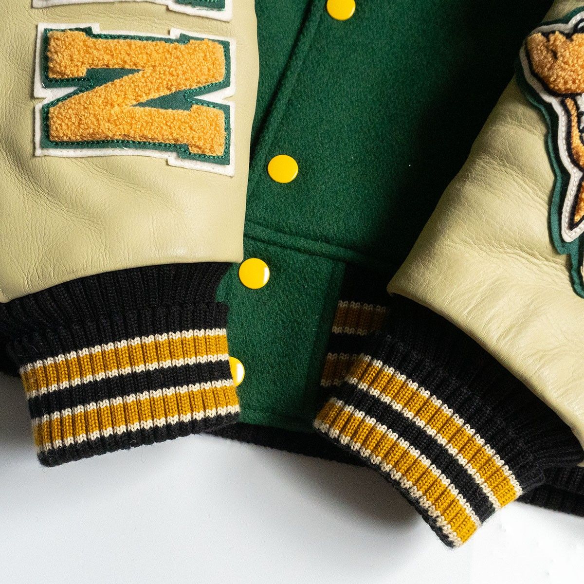 雰囲気抜群】WHITESVILLE【フルデコ レザースリーブ スタジャン】38