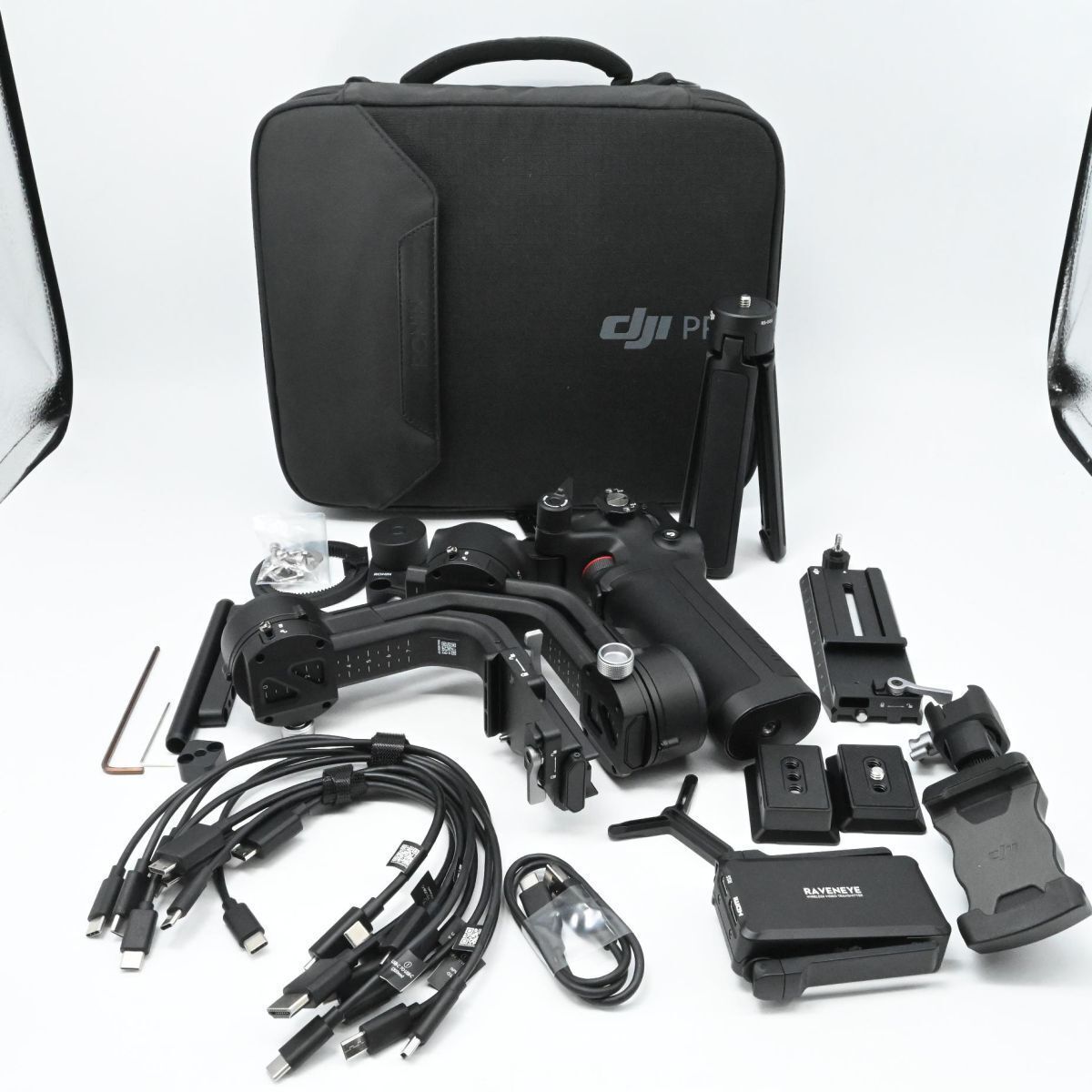 DJI RSC 2 コンボ 一眼レフカメラ向け3軸ジンバルスタビライザー