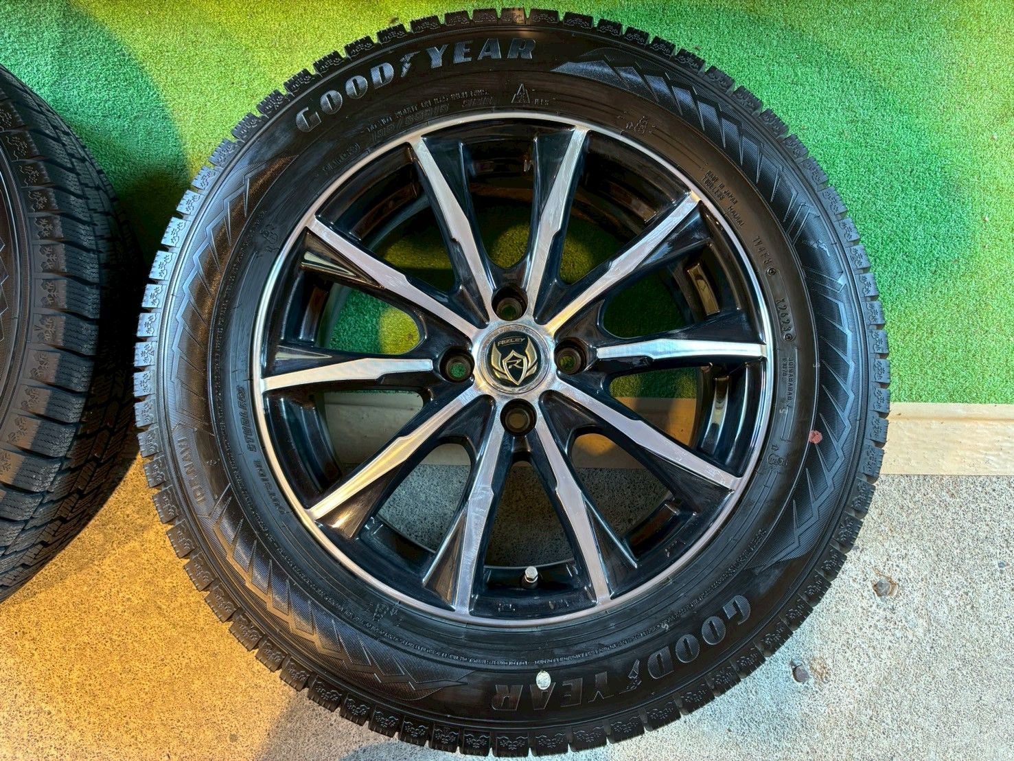 トヨタ ライズ(A200/A210)用 195/65R16 92Q ブリヂストン ブリザック VRX3 正規品 # ラ・ストラーダ アベンチュラスタッ トヨタ ライズ(A200&frasl;A210)用 195&frasl;65R16 92H トーヨー プロクセス CL1