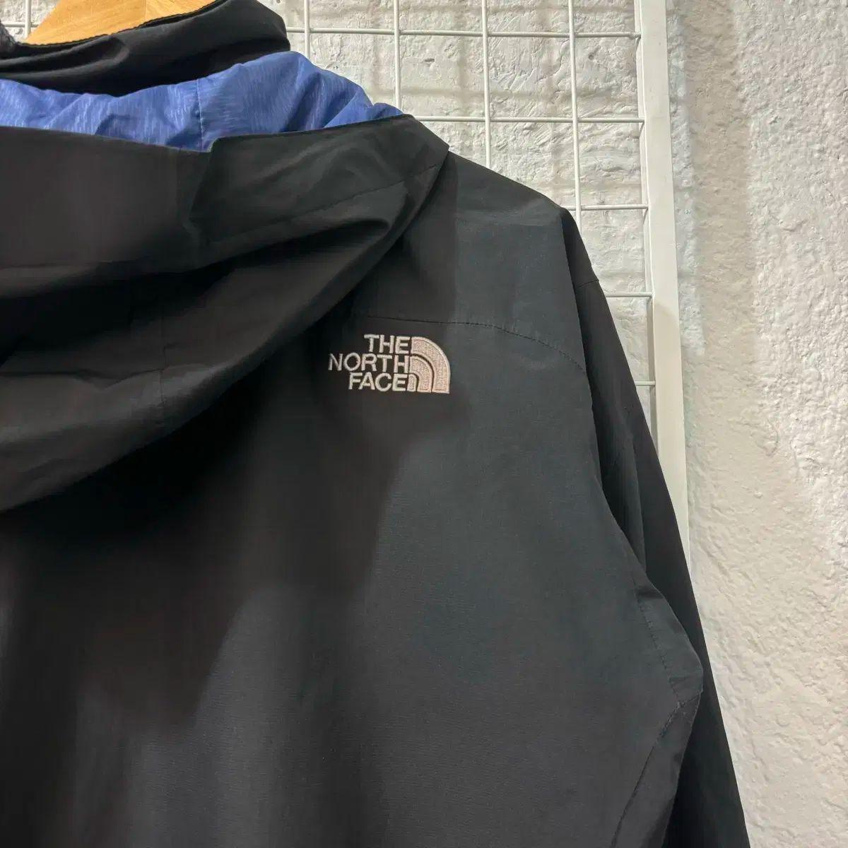 ウィンドブレーカー