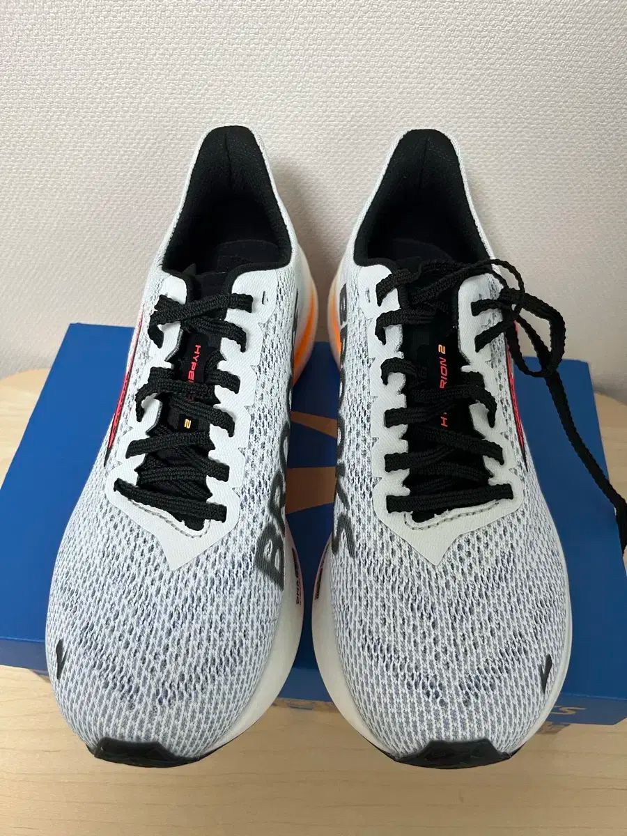 BROOKS ブルックス