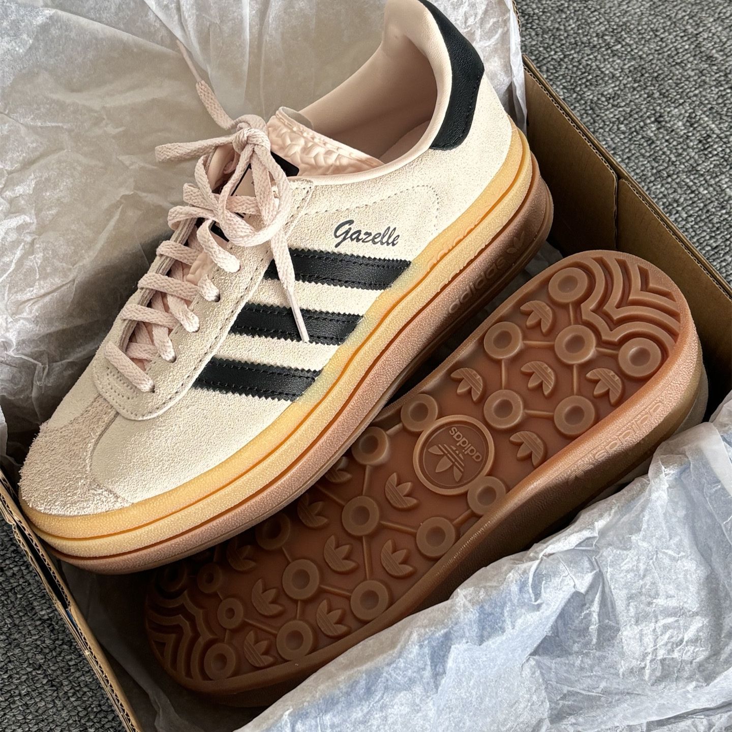 adidas originals Gazelle BOLDレディースピンクブラウン厚底板靴