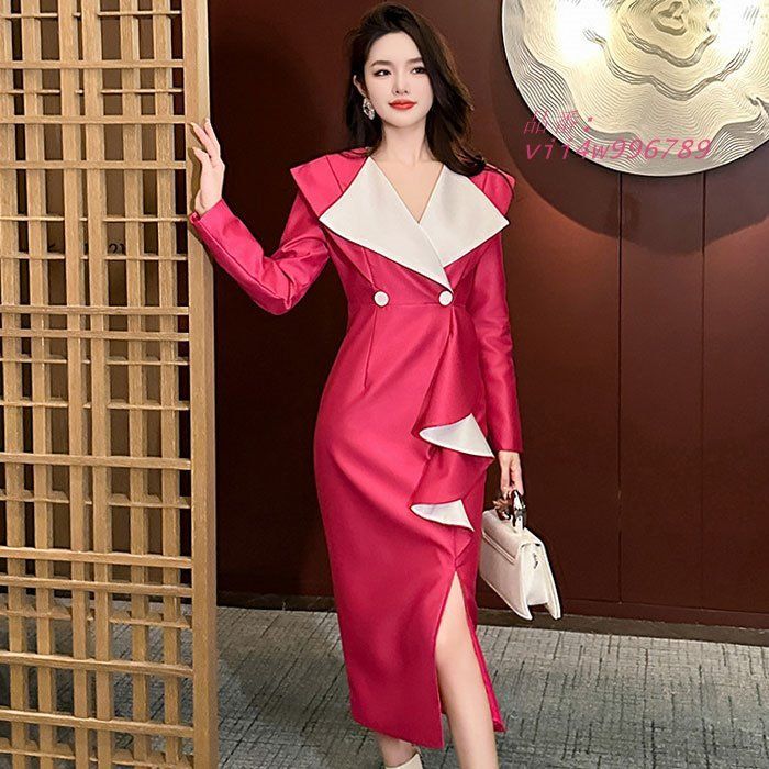 スーツワンピース