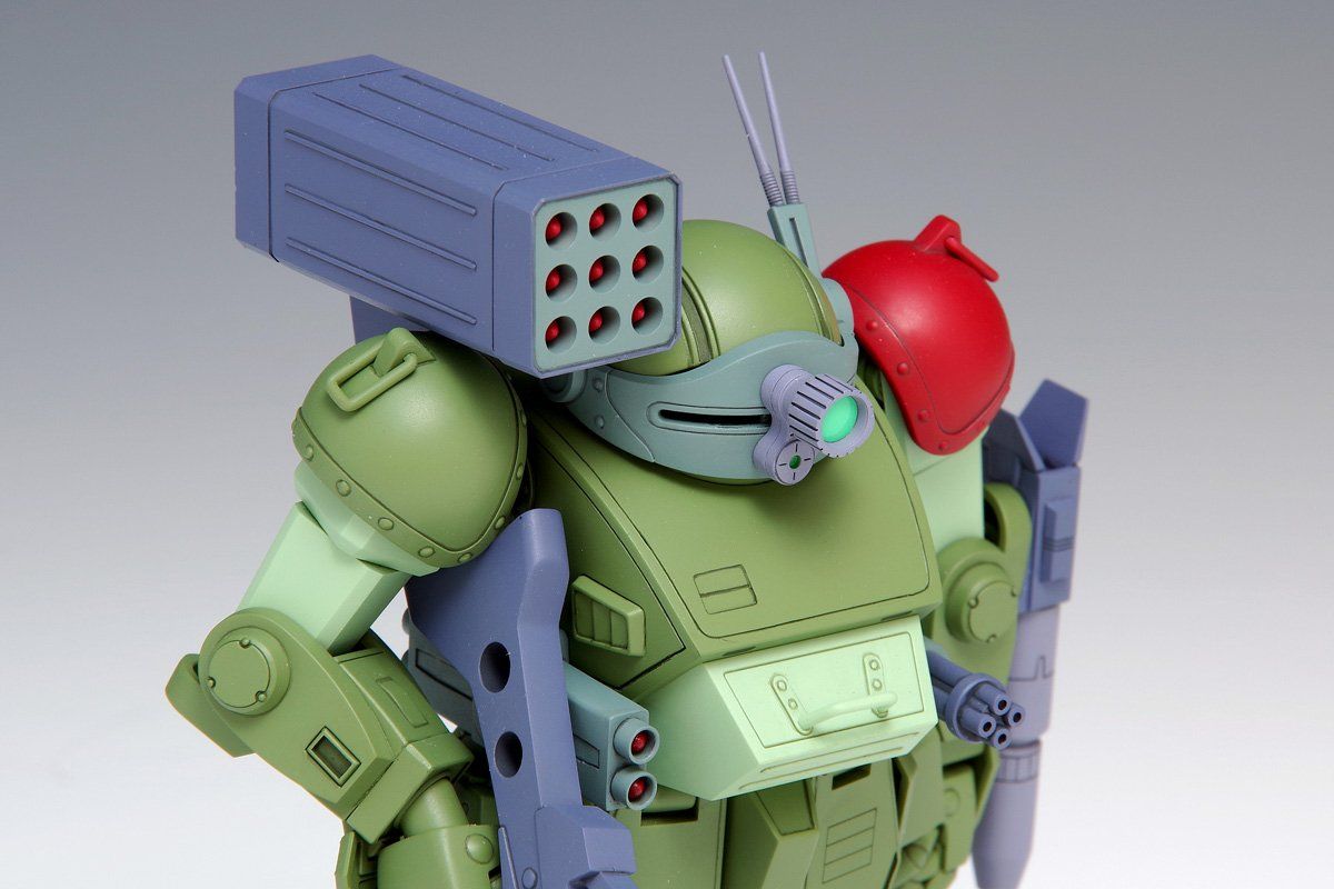 全高約12cm 色分け済みプラモデル