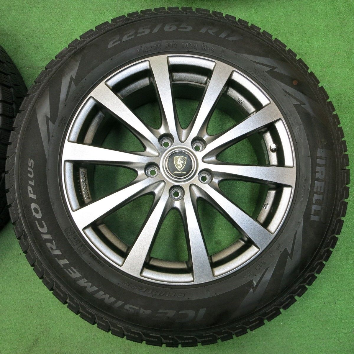 送料無料* バリ溝！キレイ！8.5分☆スタッドレス 225/65R17 ピレリ アイスアシンメトリコ プラス MANARAY SPORT  マナレイスポーツ PCD114.3/5H☆4052001イス - メルカリ