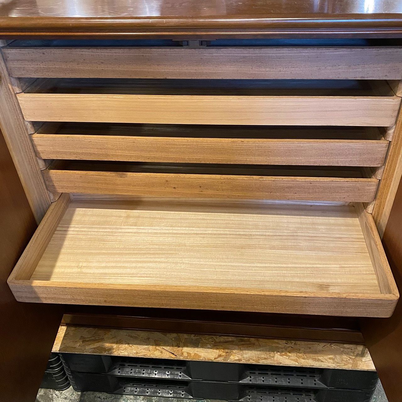 和モダン桐チェスト 桐箪笥