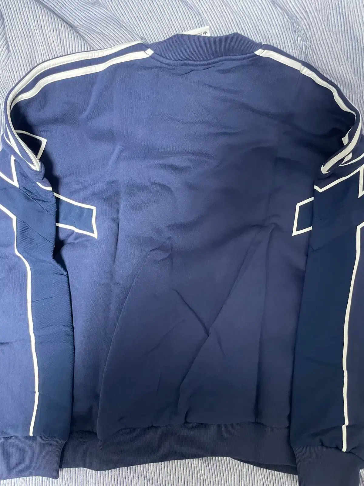 パレス アディダス Indigo ttクルーネック L