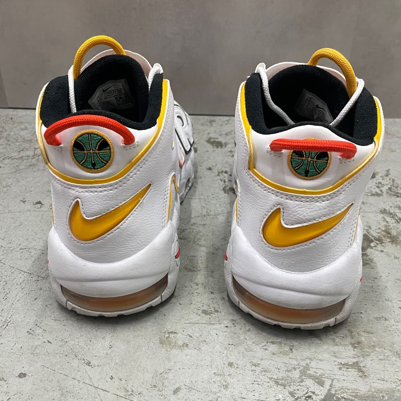 モアテン ゼブラ 28cm 早い者勝ち！ Futura × Nike SB Dunk Low OG QS