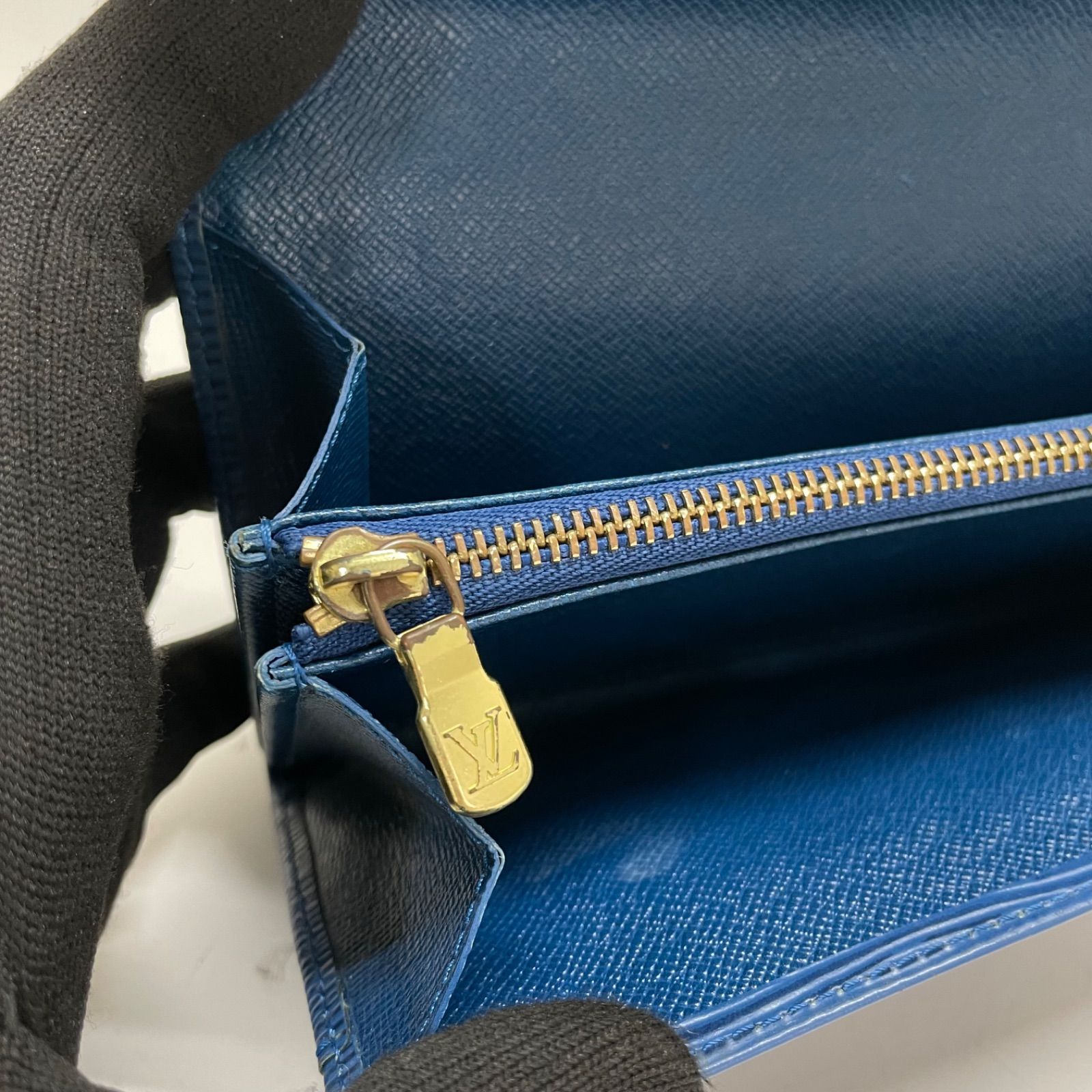 2310 LOUIS VUITTON ルイヴィトン エピ 長財布 ブルー 青