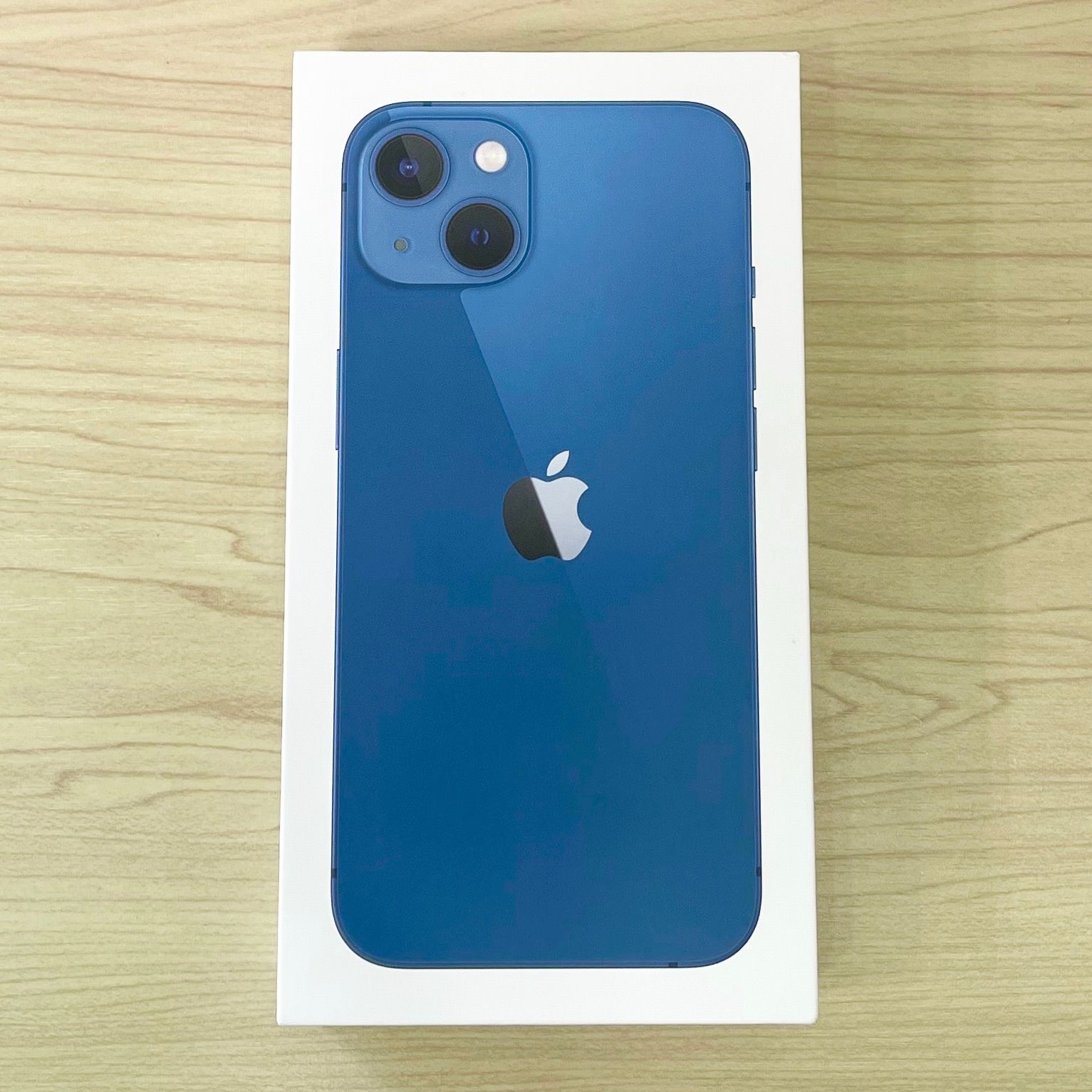 ほぼ新品】初期フィルムそのままiPhone8 64GB simフリー 本体のみ