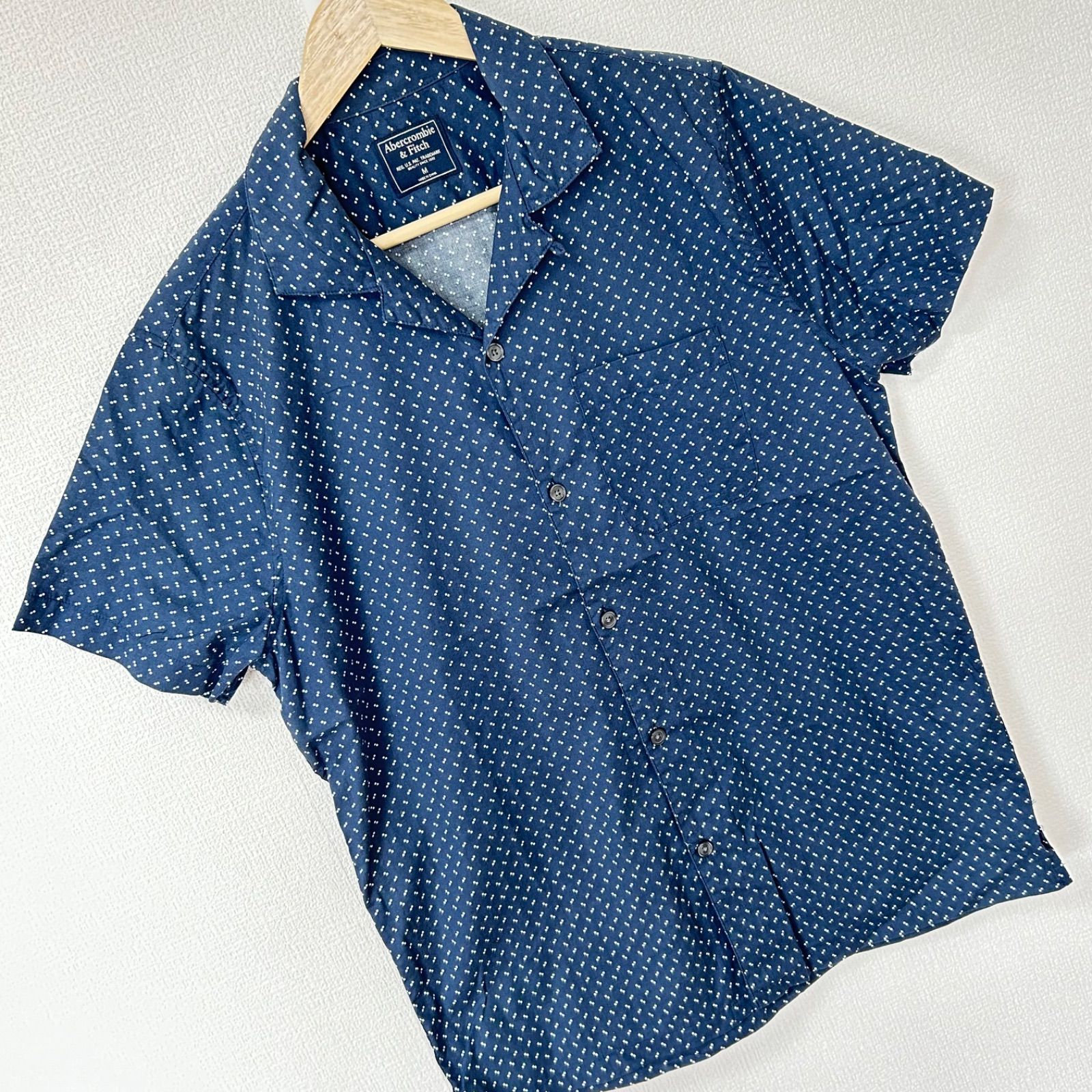 (^w^)b Abercrombie＆Fitch アバクロンビー＆フィッチ 半袖シャツ コットン 綿100% ドット柄 開襟 オープンカラー アメカジ ラフ リラックス デイリー タウンユース ネイビー 紺 メンズ サイズM