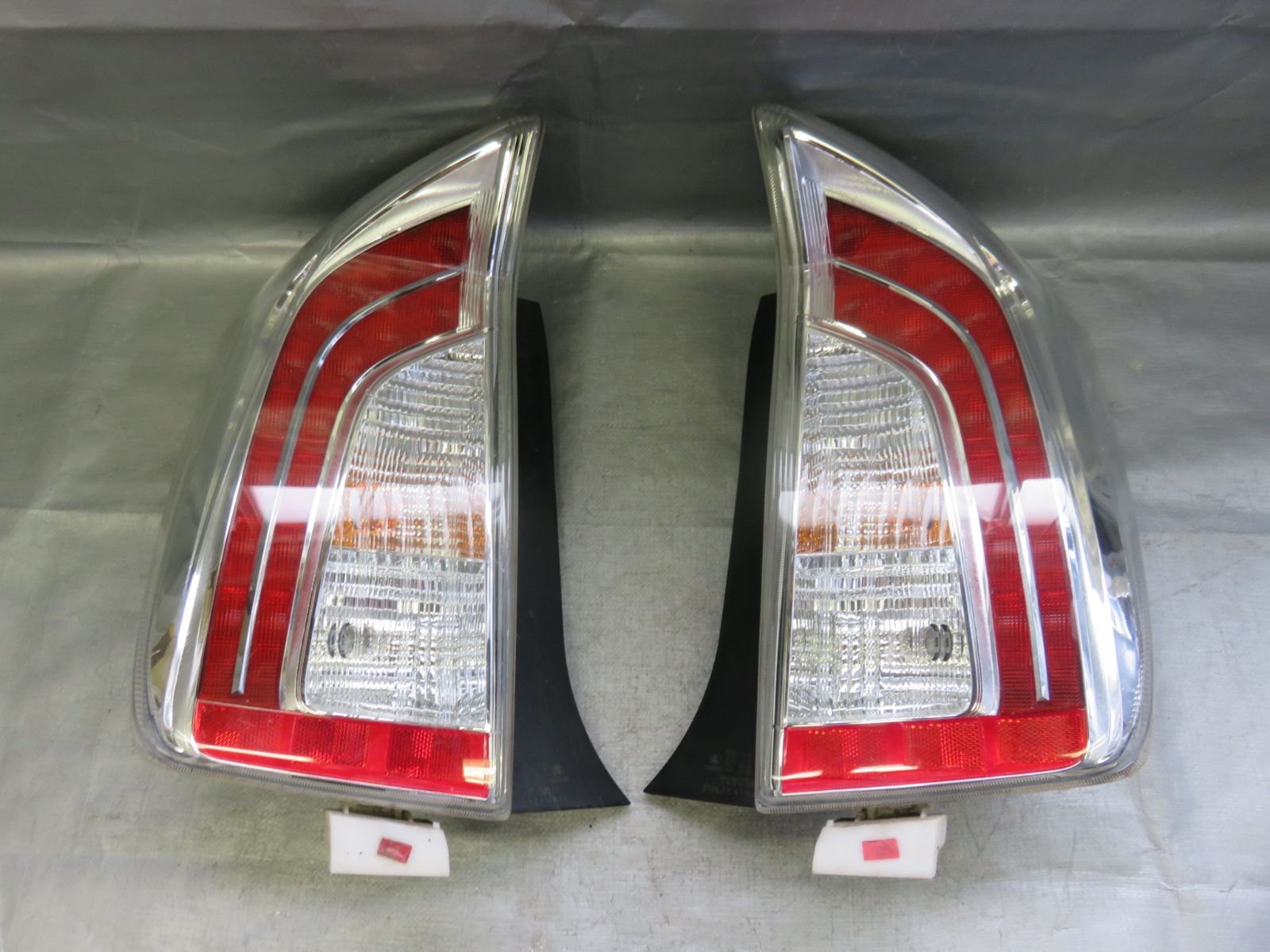 30プリウス テールランプ ZVW30 USDM OEM DEPO USテール ジャンク 30