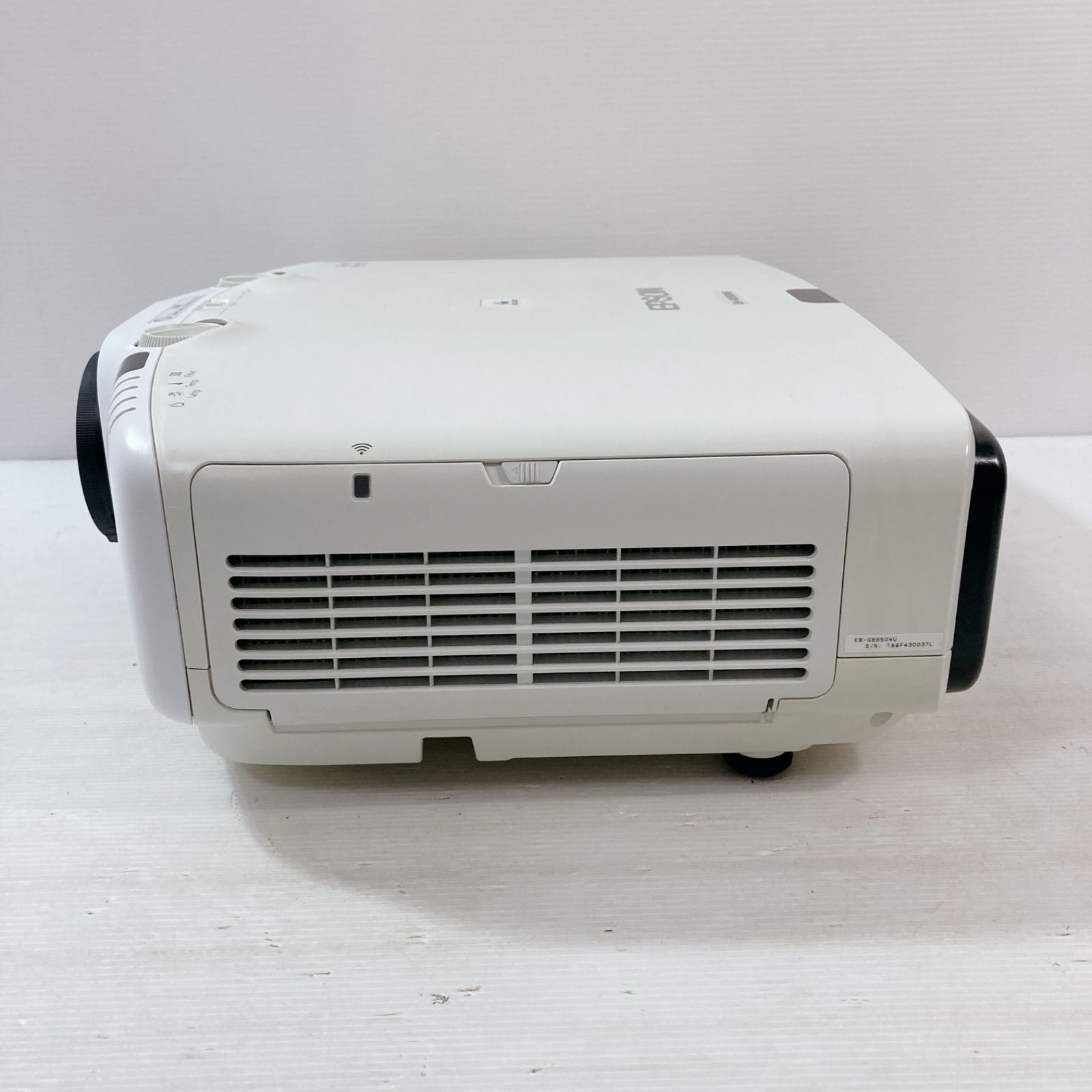 EPSON プロジェクター LCDprojector EB-G6555OWU 映写機 - メルカリ EPSON プロジェクター LCDprojector EB-G6555OWU 映写機 - メルカリ