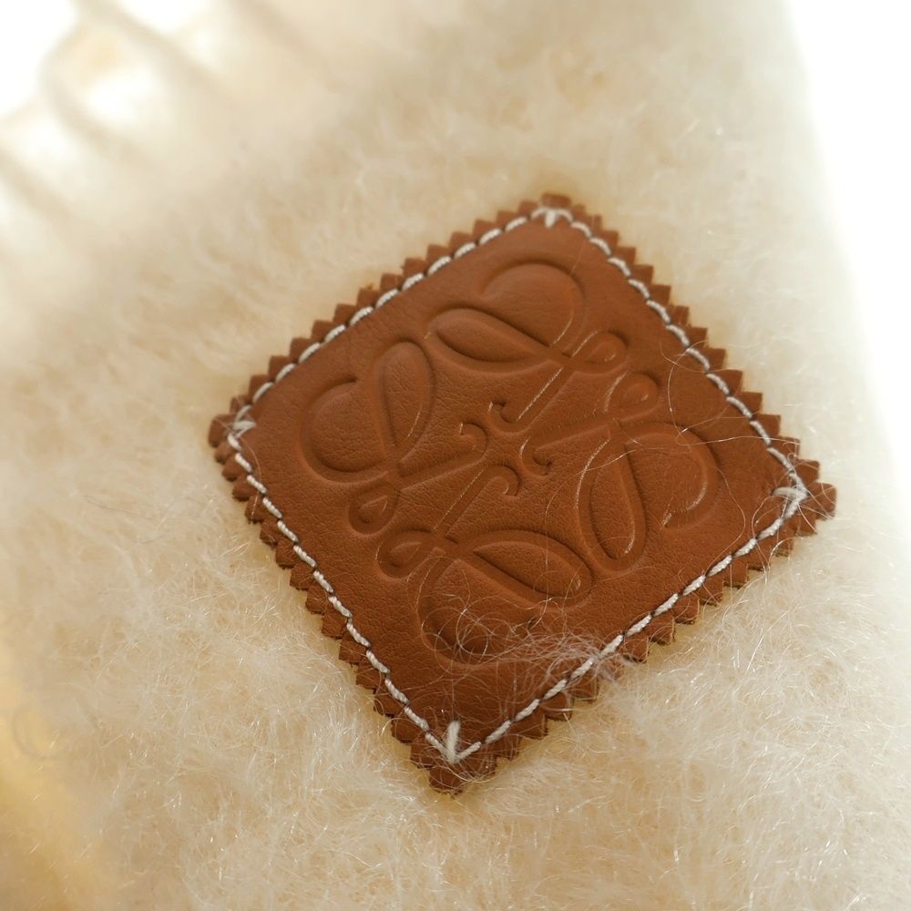 LOEWE (ロエベ) アナグラム マフラー ストール ホワイト モヘア