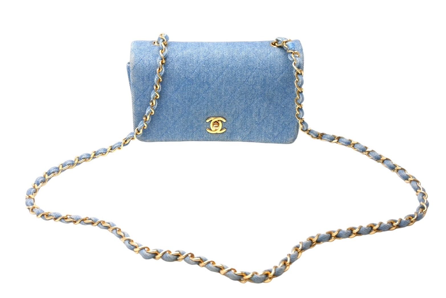 デニムで軽やかさをプラス♪【CHANEL】CCロゴ ショルダーバッグ CHANEL シャネル チェーンショルダー ココマーク ゴールド金具
