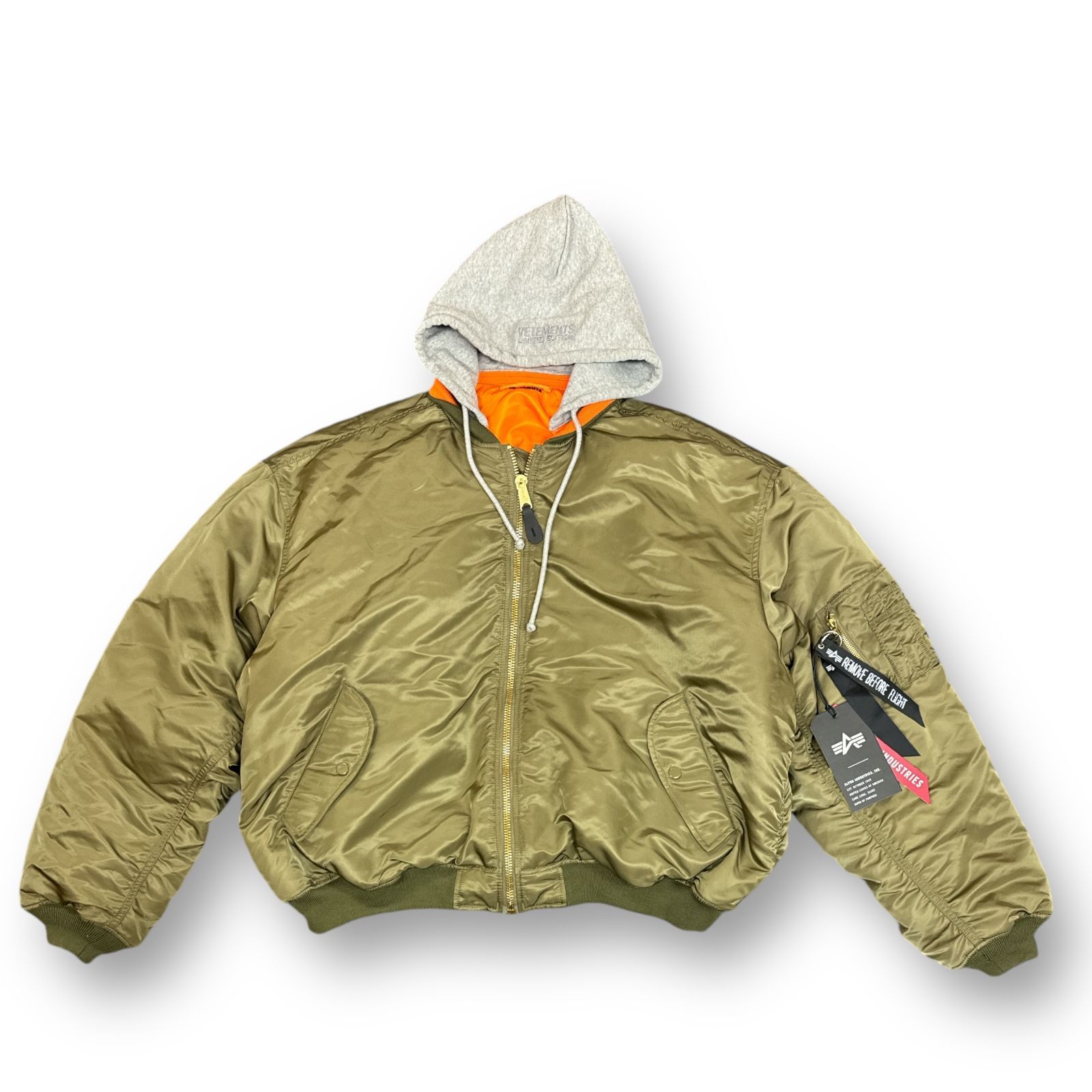 VETEMENTS × ALPHA REVERSIBLE HOODED BOMBER GREEN/ORANGE XS UE52JA220G ボンバージャケット  MA-1 リバーシブル ブルゾン ジャケット ヴェトモン アルファ XS 76345A2 - メルカリ