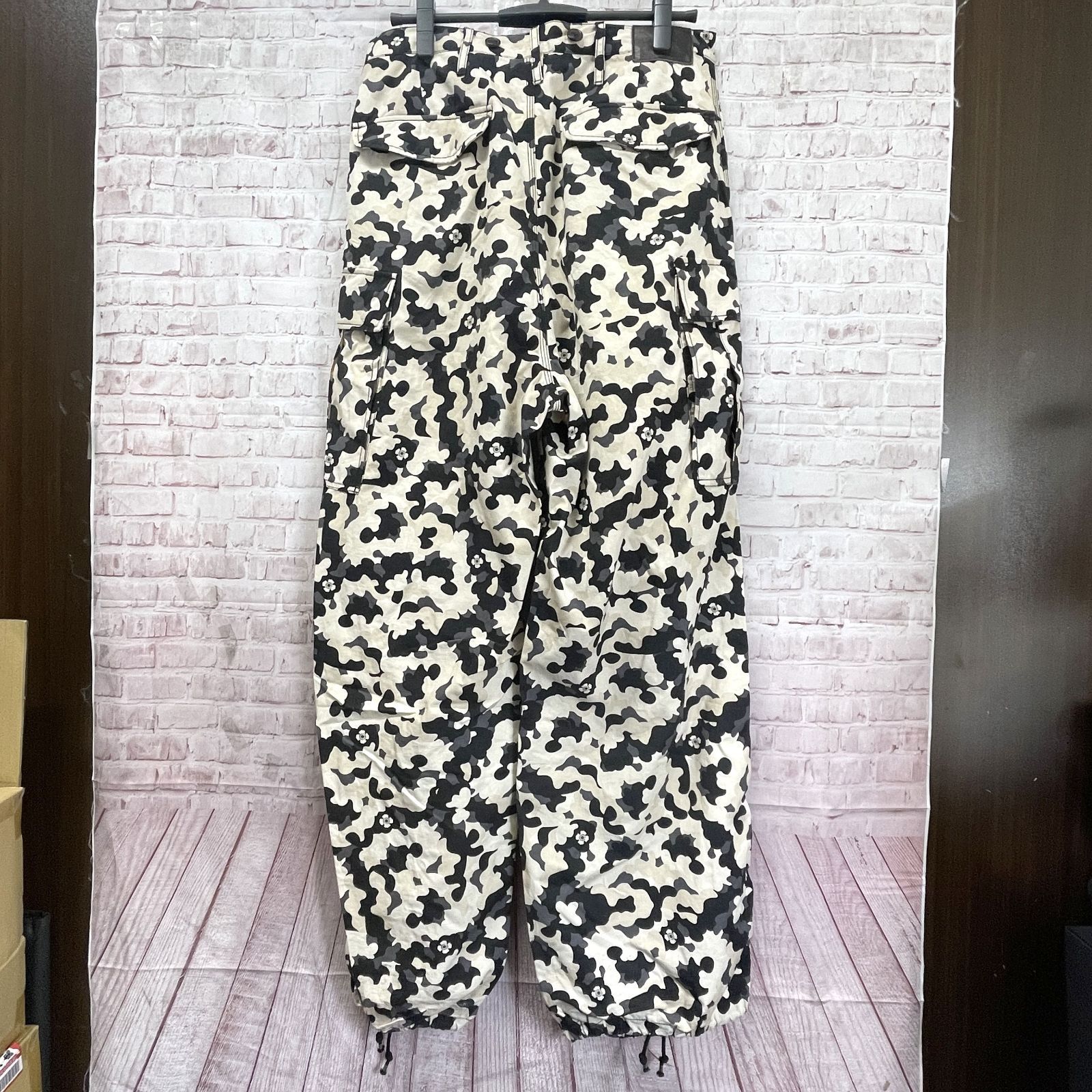 SUGARHILL FLOWER CAMO CARGO TROUSERS SUGARHILL FLOWER CAMO CARGO