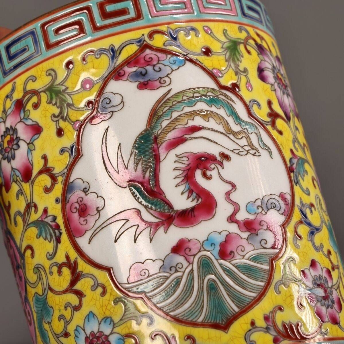 中国古美術・珍蔵珐琅彩粉彩陶磁器のペン立・書道品・純手描き