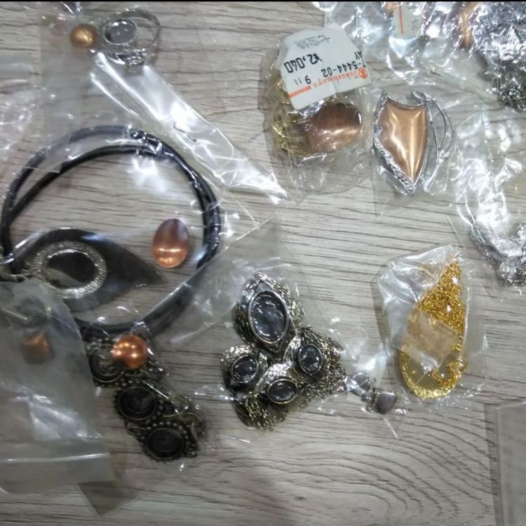 K068 七宝焼アクセサリー素材　大量100点セット k128 七宝焼アクセサリー素材大量100点セット - メルカリ