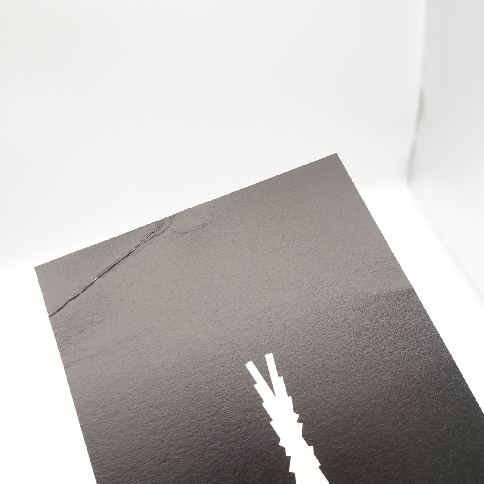 LE SSERAFIM ANTIFRAGILE FEARLESS Monochrome Bouquet ポスト
