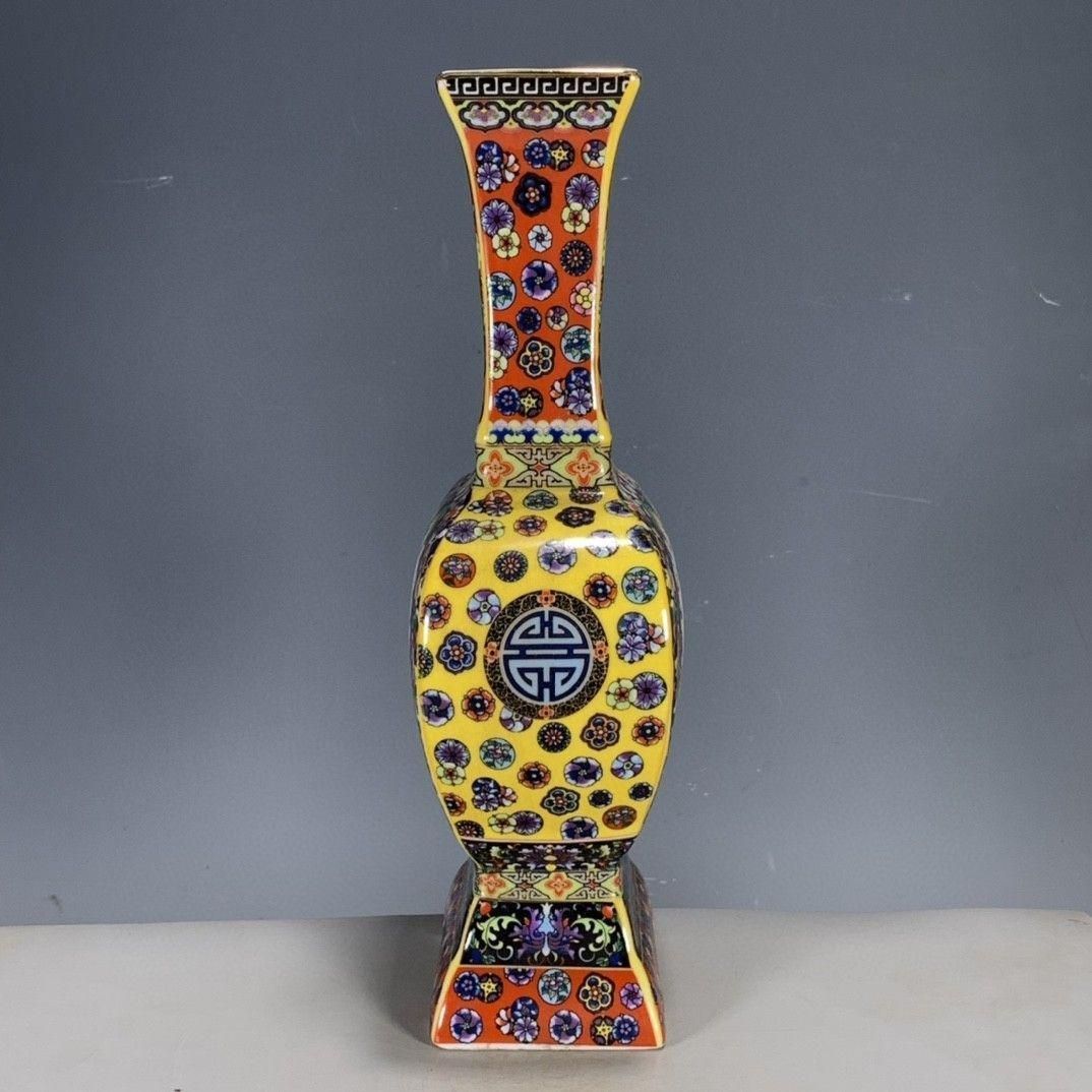 清代パステル蒔絵花鳥開窓扁腹尊瓶 景徳鎮 装飾品 現代工芸品美術品 置物 清代パステル蒔絵花鳥開窓扁腹尊瓶 景徳鎮 装飾品 現代工芸品