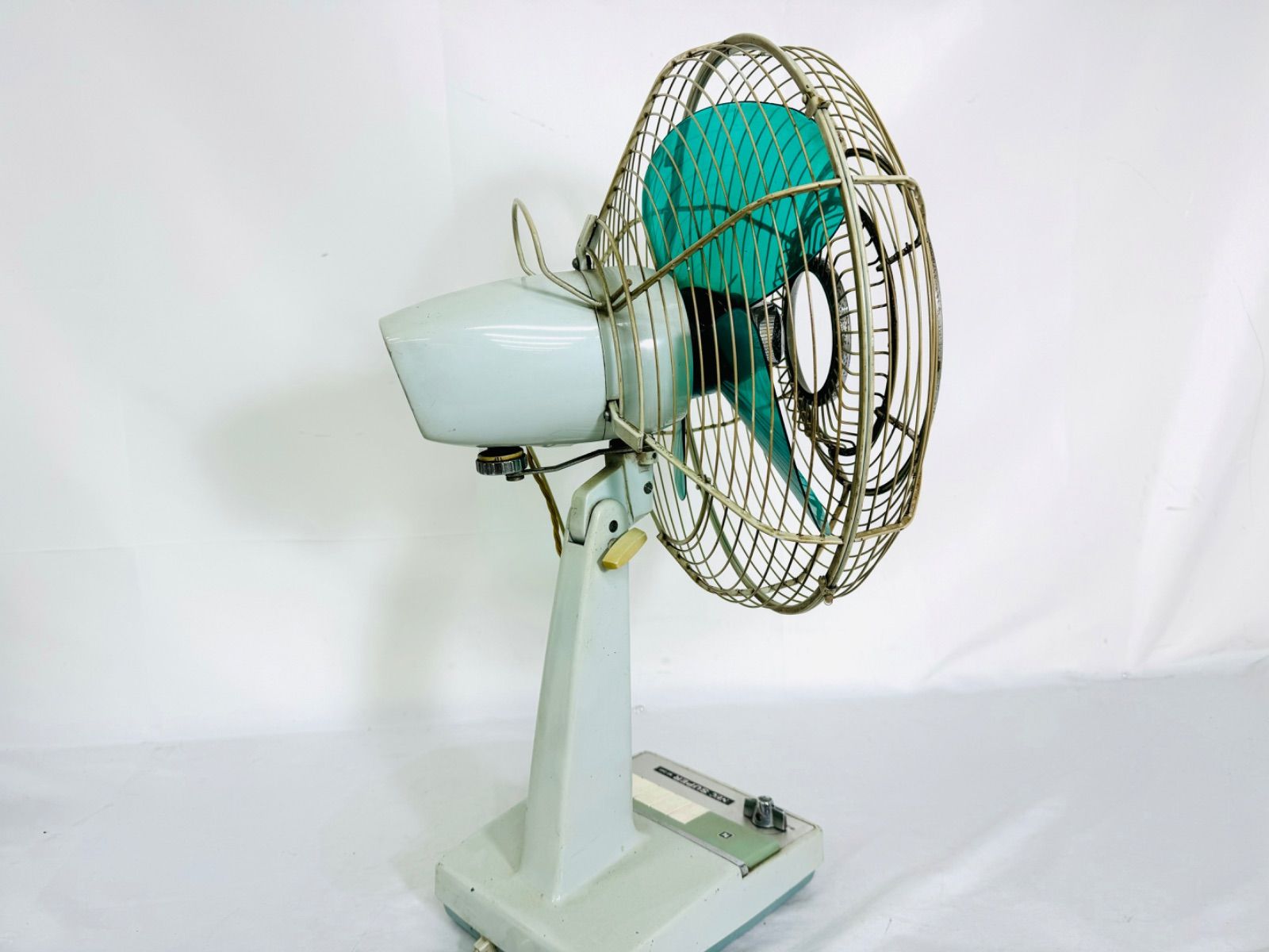 【激レア！】レトロ家電【希少！】 TOSHIBA 昭和レトロミニ扇風機 動作品 レア まるで黒電話 漆黒