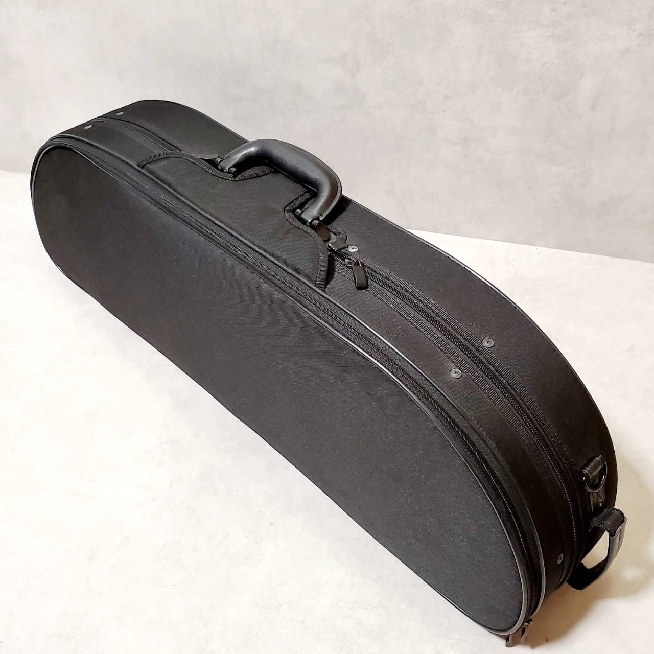 セミハードケース 軽量タイプ