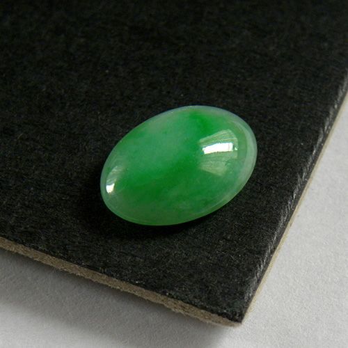 手芸素材・材料 ヒスイ 5.987ct ルース 鑑付き オーバル カボション 一