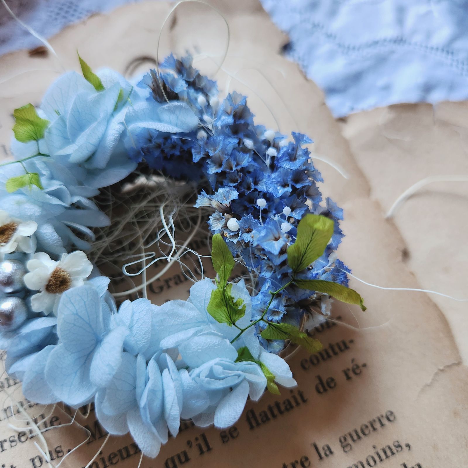 アナベルの三日月リース ユーカリとアナベルのリース ドライフラワーリース 三日月リース