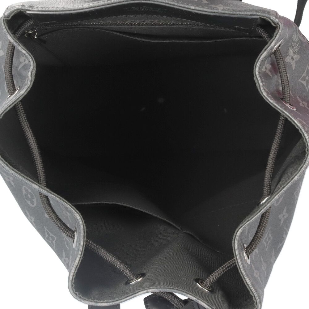 ✨極美品✨ PRADA 折り財布 メタルロゴ サフィアーノ ブラック 値下げ中！PRADA サフィアーノ 長財布 折り財布 メタルロゴ ブラック