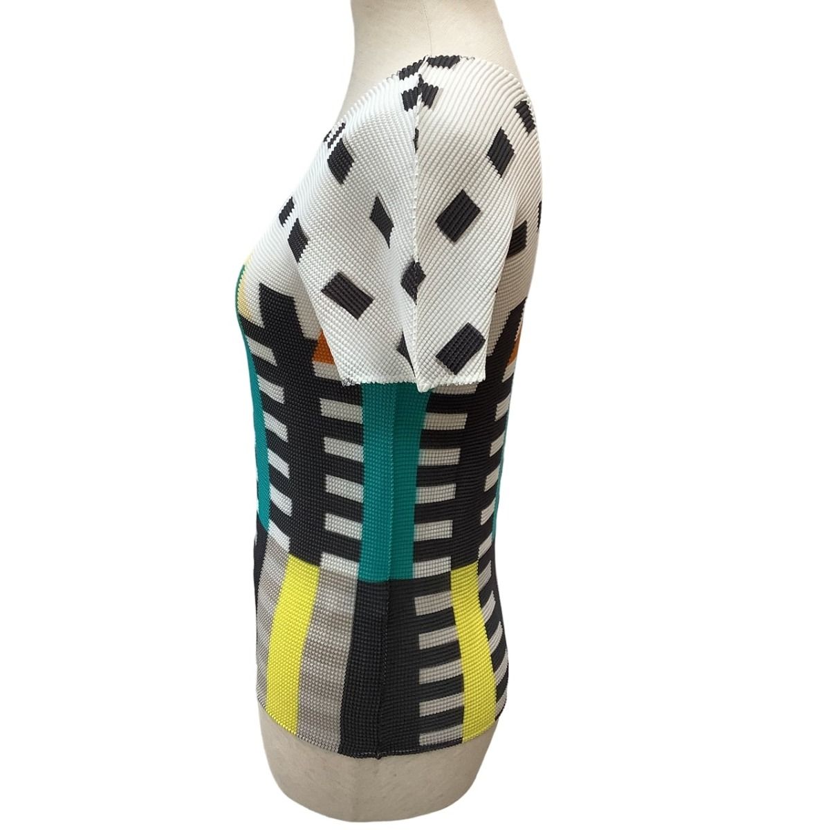 me イッセイミヤケ　ワッフルジャケット　ミー ♪♪ISSEY MIYAKE イッセイミヤケ Me ミー ワッフルプリーツ