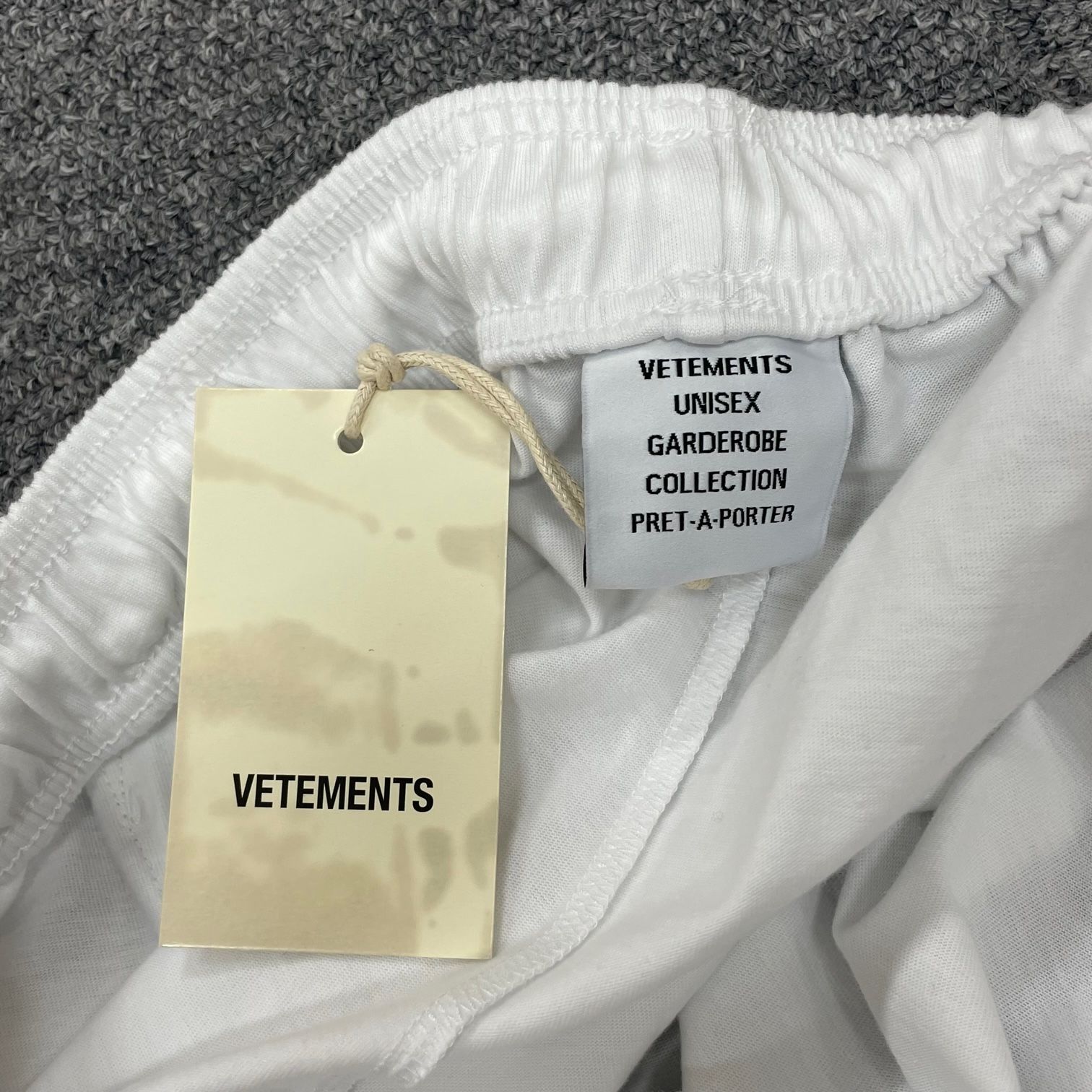 定価49500円 新品 VETEMENTS 22SS 刺繡 コットン ハーフパンツ 