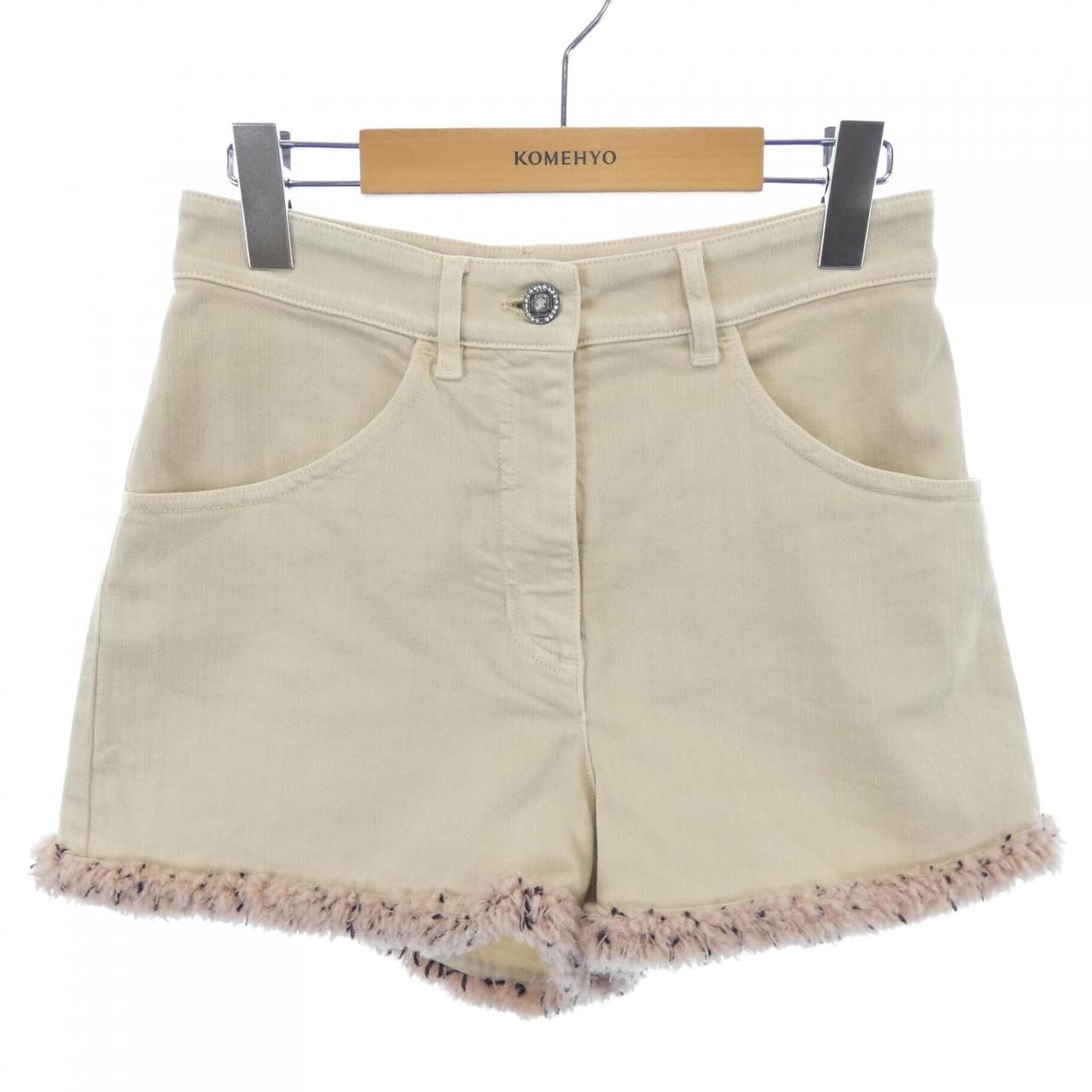 シャネル CHANEL P54560V41295 16B ショートパンツ