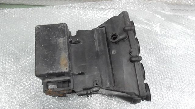 FX400R ZX400D-303xxx の エアクリーナーボックス:#1756254330