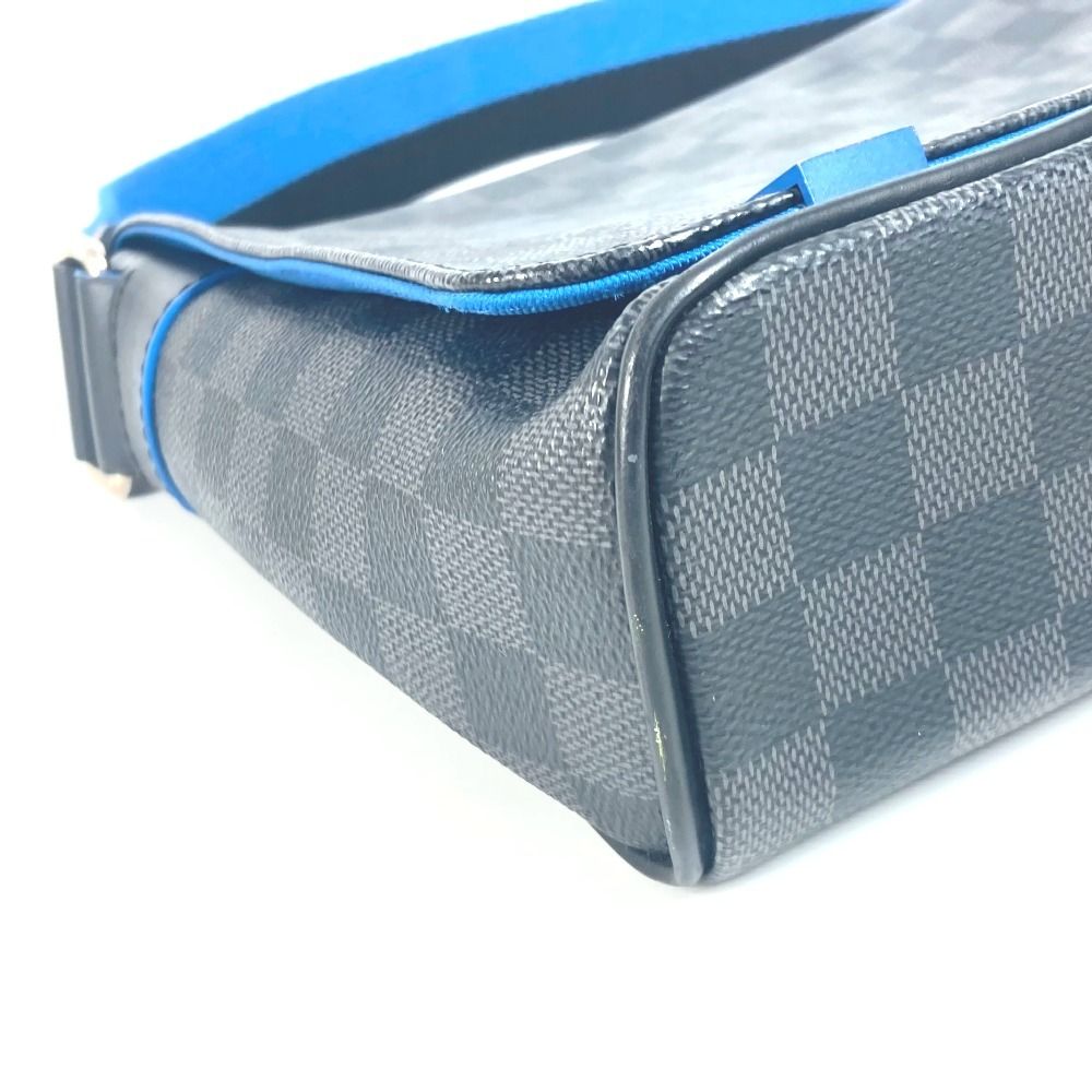 美品✨ルイヴィトン N42420 ダミエグラフィット ディストリクトPM ルイヴィトンディストリクト PM NM 43027 黒 メンズ ダミエグラ