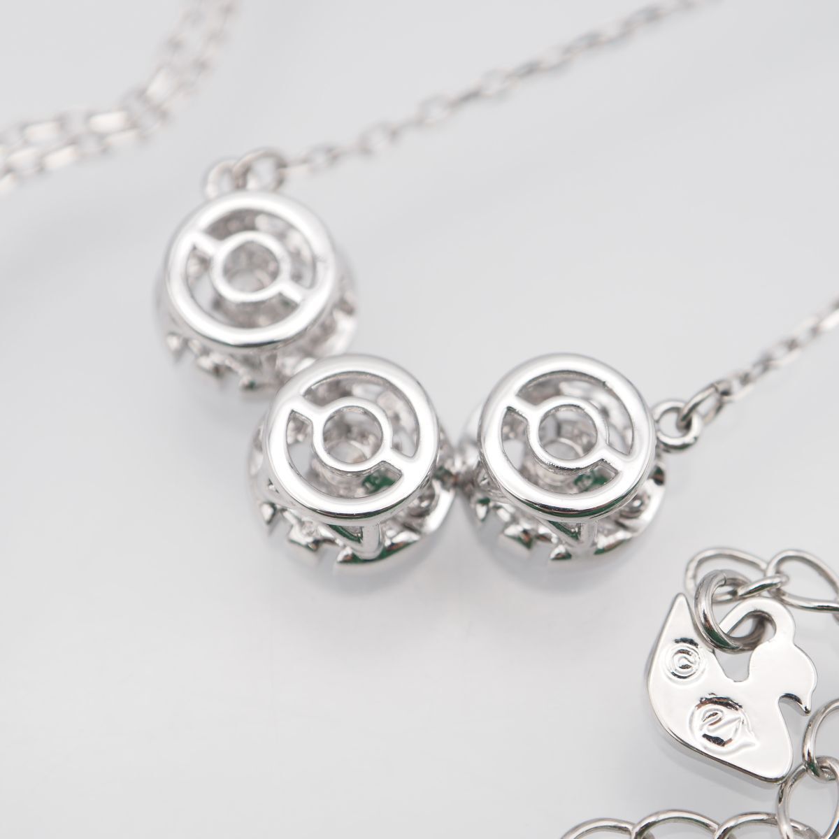 G759 スワロフスキー SWAROVSKI ペンダント ネックレス