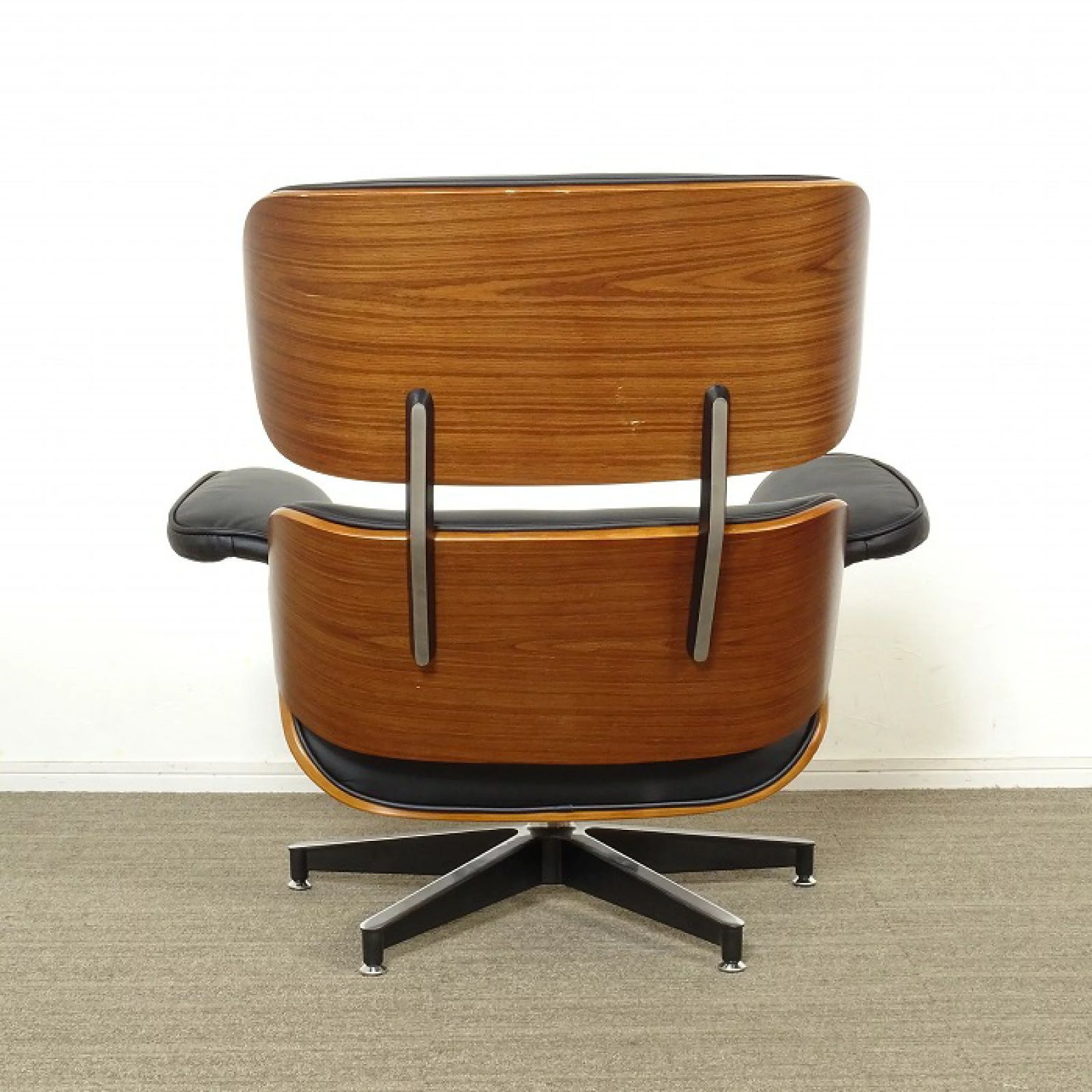 イームズ ラウンジチェア 本革 リプロダクト セール イームズラウンジ