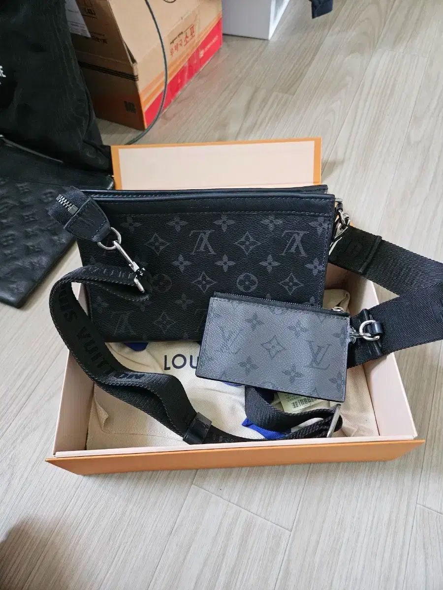 Louis Vuitton ルイヴィトン Gaston Luga ガストンルーガ
