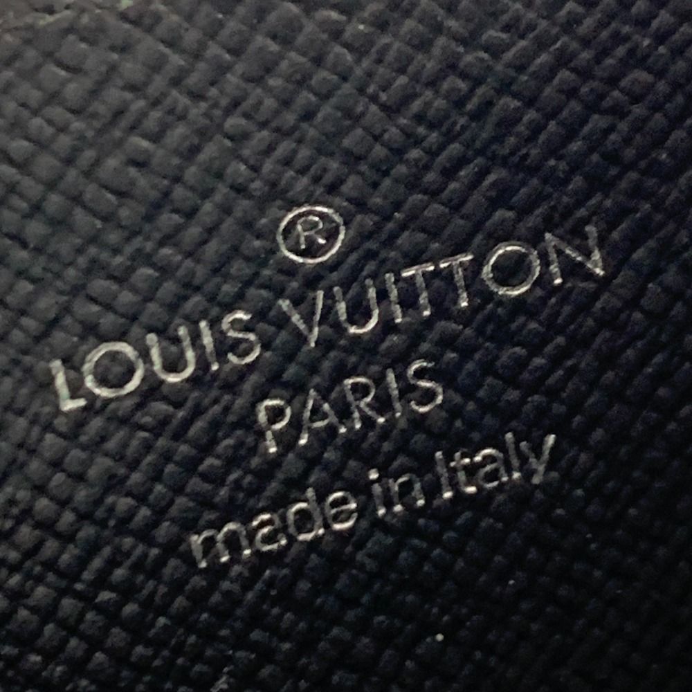 VUITTON
